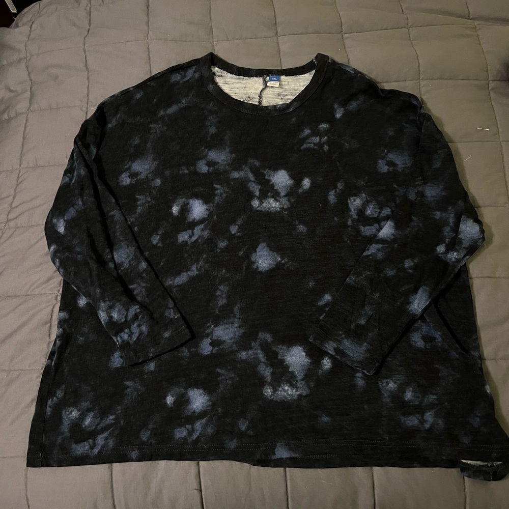Old Navy Black and Blue Tie-Dye Long Sleeve Tee